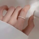 Elegant Silver-Tone Ring for Women – Minimalist Fashion Statement Jewelry - 图片 4