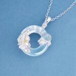 Elegant Silver & White Jade Pendant Necklace – Timeless Women's Jewelry Gift - 图片 2