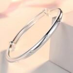 Elegant Silver Bracelet for Women – Minimalist Adjustable Fashion Jewelry - 图片 3