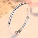 Elegant Silver Bracelet for Women – Minimalist Adjustable Fashion Jewelry - 图片 4