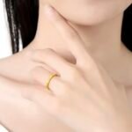 Iced Gold Ring for Women – Sparkling Crystal Statement Fashion Ring - 图片 2